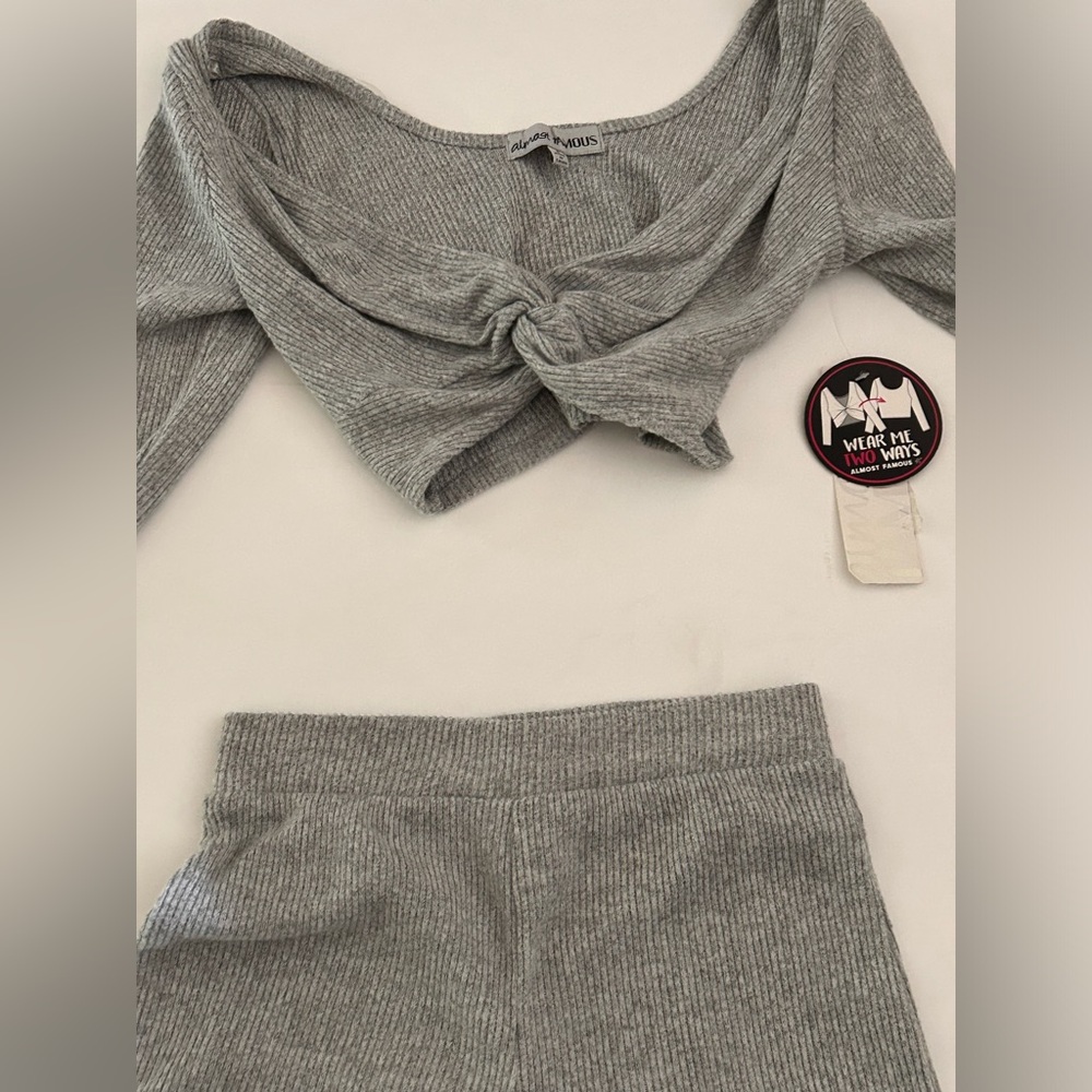 Ladies 2 piece outerwear. Great for the fall